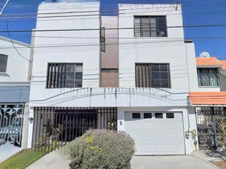 CASA EN BALCONES DEL VALLE, S.L.P.