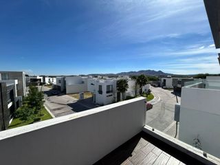 CASA EN RENTA EN AGUASCALIENTES, 5 RECAMARAS, PUNTA DEL CIELO RESIDENCIAL