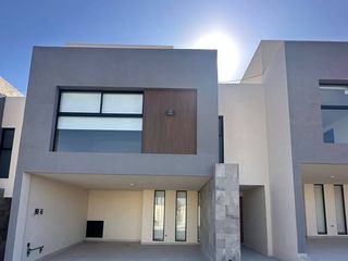 CASA EN RENTA EN LOMAS DE ANGELOPOLIS PUEBLA