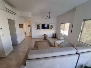 SE VENDE DEPARTAMENTO EN JARDINES DE MAYAKOBA 2 RECAMARAS AMUEBLADO, EN ESQUINA