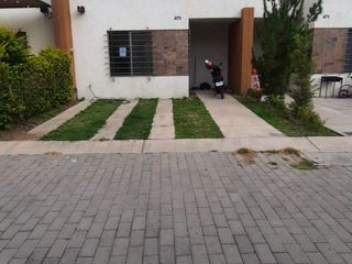 BONITA CASA EN FRACCIONAMIENTO ALHAMBRAS, CARRETERA A COLOTLAN, ZAPOPAN