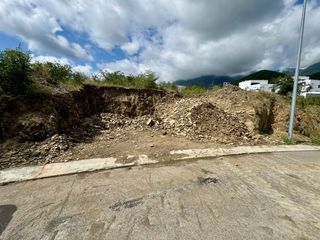 Terreno con Corte Listo Para Cochera en Alamo Sur, Santiago, Nl