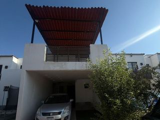 CASA EN RENTA EN BOSQUES DEL DORADO. LEÓN, GUANAJUATO