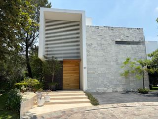 EXCLUSIVA CASA EN BOSQUE DE LOS LAGOS