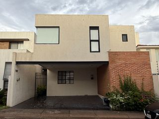CASA AMUEBLADA EN AGUASCALIENTES TRES ARROYOS :)