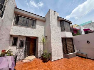 Casa Amueblada en Renta en Jardines de Bellavista