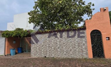 CASA EN VENTA EN CIUDAD BUGAMBILIAS