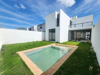 Casa en venta en Privada Nadira Conkal, en Xcuyun Yucatán. ¡Gran Oferta!