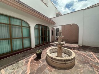 AMPLIA CASA DE 1 PLANTA EN RENTA ZONA LAS AMERICAS