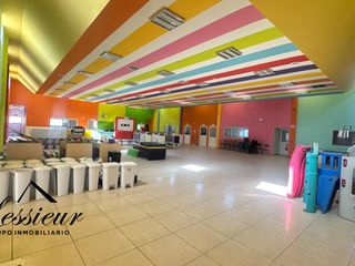 Se vende local de servicio, funcionaba como guarderia.