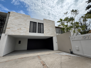 CASA NUEVA EN RENTA EN AGUASCALIENTES, CALICANTOS.