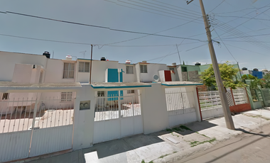 Casa en Venta – Recuperación Bancaria en Las Carmelitas, Irapuato, Guanajuato