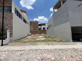 VENDO TERRENO EN RESIDENCIAL PRIVADA DEL VALLE CON SEGURIDAD 24 HRS EN SAN MIGUEL DE ALLENDE, GUANAJUATO