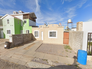 ¡El privilegio de pagar menos y ganar más! Venta de casa en recuperación bancaria, Colina del Puerto, Cuauhtémoc, Chih.
