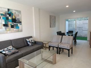 Casa amueblada en renta en Rancho Santa Mónica 3 recámaras