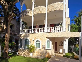 Residencia De Lujo En Venta En Playacar Fase 1, A Pasos Del Mar – Castillo de Amor (3 Recámaras / 356 m²)
