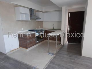 Departamento en Venta de Dos Recámaras con Roof Privado en San Simón Tolnáhuac a tres cuadras de la estación de metrobús Tlatelolco #26-3358 AVC