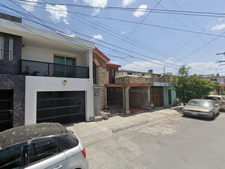 CASA EN REMATE - SAN NICOLAS DE LOS GARZA, NL.