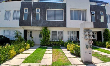 Casa en Venta en Fraccionamiento Paseos del Bosque II, Ojo de Agua Tecámac Estado de México.