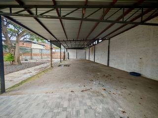 TERRENO EN RENTA EN JICALÁN, URUAPAN – IDEAL PARA EMPACADORA, ALMACÉN O RESGUARDO DE MAQUINARIA
