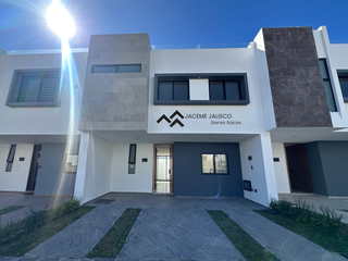 Casa en Venta Coto Cerezo - Fraccionamiento Valle Imperial