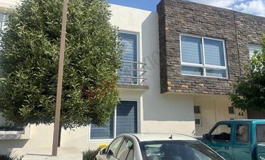 Venta de Casa en San Mateo Atenco, a 5 minutos del centro de San Mateo Atenco.
