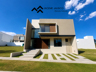 Casa en Venta Colinas de Los Virreyes - Av. Universidad, frente a Puerta Las Lomas