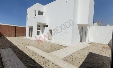 CASA EN VENTA, CERCA DE CARRETERA AL PACIFICO, CACALOMACAN