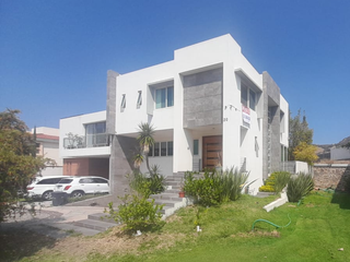 Hermosa Casa en Renta en Fraccionamiento El Manantial Tlajomulco Guadalajara
