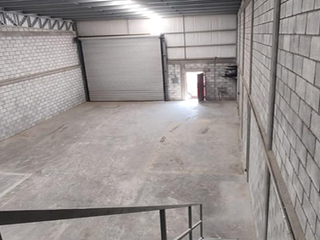 BODEGA EN RENTA 240 M2