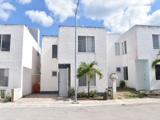 CASA EN LAS PALMAS YUCATÁN