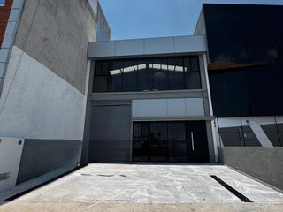 BODEGA EN RENTA CON OFICINA AL NORPONIENTE DE AGUASCALIENTES ZONA LA QUERENCIA