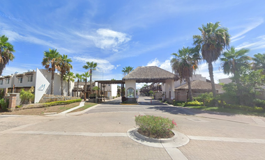 Casa en Calle Marbella, Navolato, Sinaloa, México