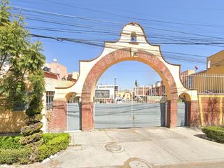 OPORTUNIDAD DE CASA POR RECUPERACION BANCARIA, JOSÉ MARTI, CONJUNTO ALLENDE, TOLUCA EDO MEX
