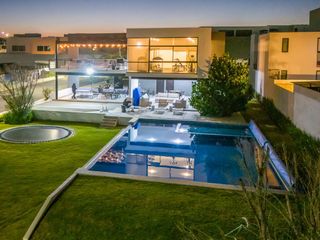 PRECIOSA CASA EN KOVA UBICADO EN ZAKIA QUERETARO