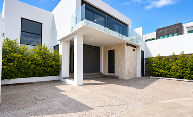 VENTA DE CASA EN GRAN JARDIN CASA NUEVA