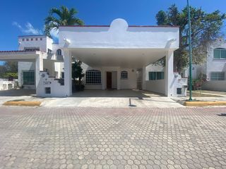 Casa en Fraccionamiento Real del Carmen