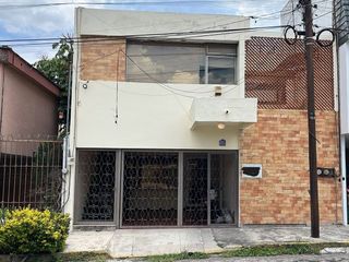 SE RENTA AMPLIO DEPARTAMENTO 2 REC 1 BAÑO PRADOS AGUA AZUL