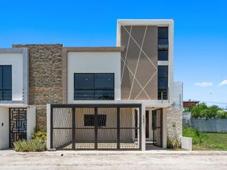 Casa nueva en venta en Valle del Mar, Puerto Vallarta , 4 recamaras + terraza