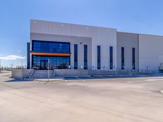 Edificio Industrial Disponible para entrega inmediata