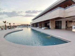 DISCOVER YOUR NEW HOME $ 779,000 USD 4 RECS | 4.5 BAÑOS | PRIVATE CLUBHOUSE | GYM | SPORTS BAR | PLAY ROOM | BIG POOL AND MORE