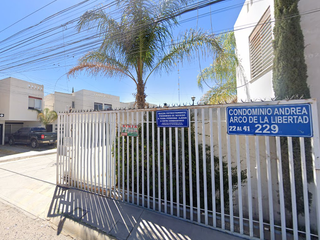 SK42 Propiedad con Gran Descuento en calle Arco de La Libertad 229, Las Hadas, 20140 Aguascalientes, Ags.(No Créditos Infonavit e Hipotecarios)