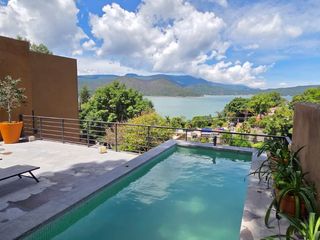 CASA EN RENTA CON ESPECTACULAR VISTA AL LAGO