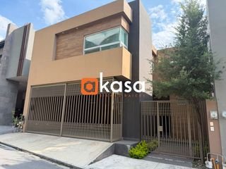 Casa en Renta Carretera Nacional Fracc. Vistalta