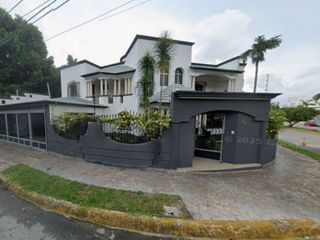 CASA EN VENTA EN SUPER MANZANA 11, CANCUN, QUINTANA ROO