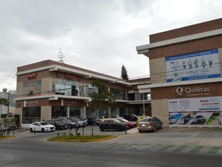 Local Comercial en Plaza Coronado, Av. Avila Camacho