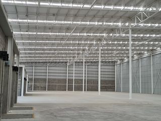 NAVE EN RENTA 3,008 M2 EN PARQUE LOGISTIK II.