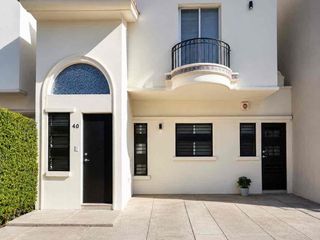 CASA EN VENTA EN REAL DE SEVILLA