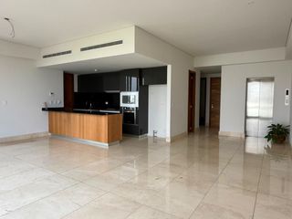 Puerta Las Lomas se renta departamento de lujo 2 rec + cuarto de servicio!