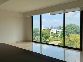 Puerta Las Lomas se renta departamento de lujo 2 rec + cuarto de servicio!